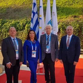 Eiropas Olimpiskās akadēmijas Valdes locekļi. Pirmais no labās - Ivans Klementjevs